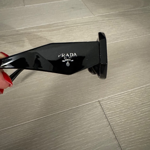 Rectangle Sunglasses – Black Frame, Dark Grey Lenses, Luxury Style